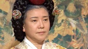 【宮廷女官チャングムの誓い】チャングムの後をひそかにつけるヨリ！丸薬の秘密を皇太后様に告げ、ついに逆襲へ！